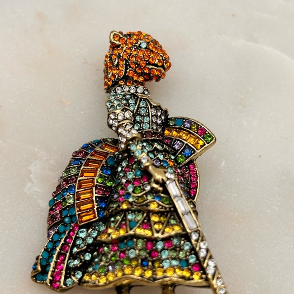 Heidi Daus Fabulous Crystal Cat Brooch Pin Sparke Cat in Dress with Hat and Cane - Picture 2 of 7